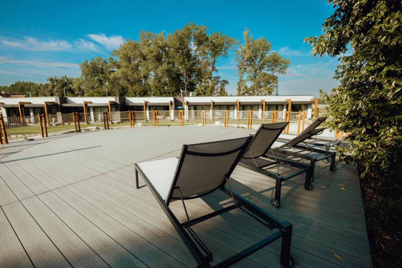 Hotel Resort Lovecka Basta สตราคอนนิส ภายนอก รูปภาพ