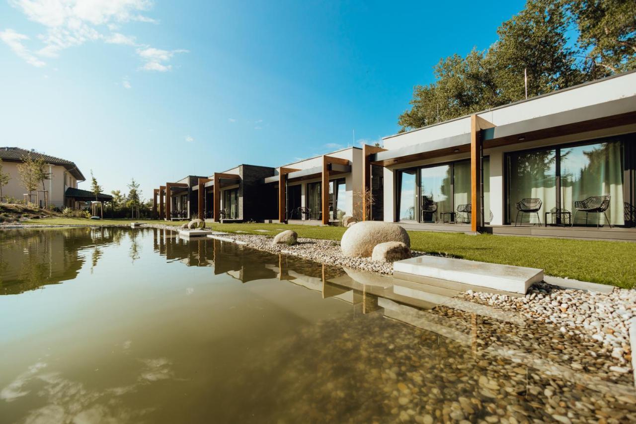 Hotel Resort Lovecka Basta สตราคอนนิส ภายนอก รูปภาพ